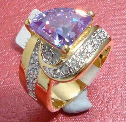 7.9CT CREATED ALEXANDRITE CZ RING 18KRGP-sz6